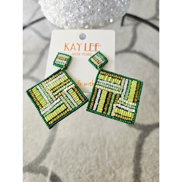 Kay Lee Green Beaded Earrings New - Picture 4 of 4